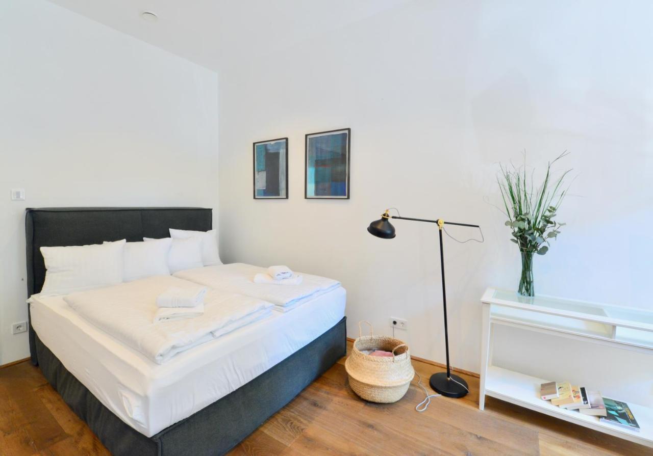 Charming Studio In Servitenviertel I Apartman Bécs Kültér fotó